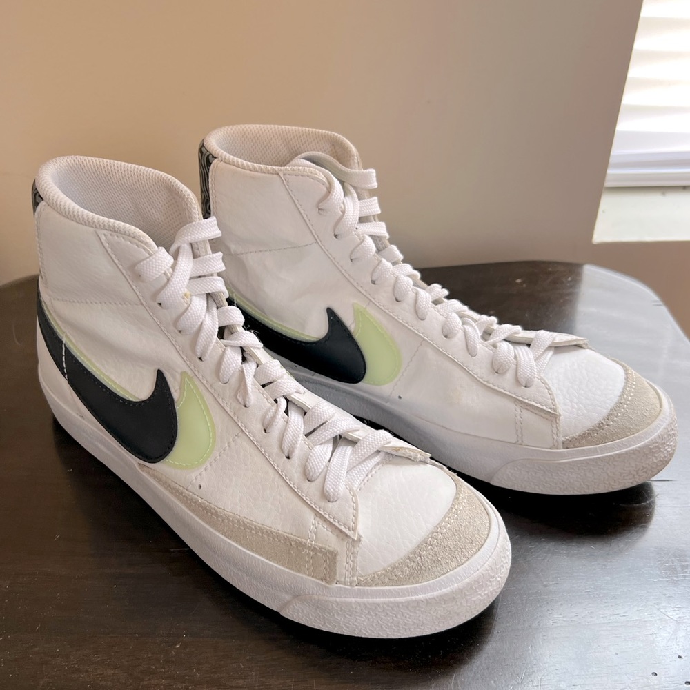 Nike Black and Green Trainers Blazers